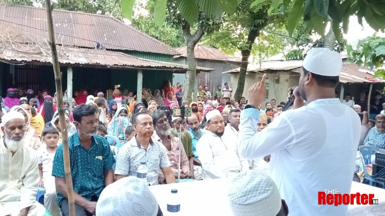 শ্রীপুরে মেয়র পদপ্রার্থী নাসিম মন্ডলের উঠান বৈঠক